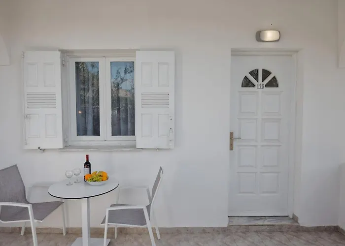 Aspro Phos Santorini Hotel Perissa 