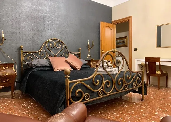 Anna Rooms Aprilia