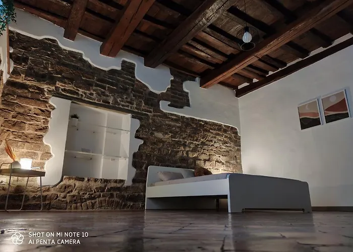 Dante's Room dei Cerchi Firenze