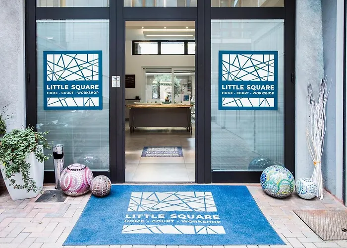 Hotel Little Square Arona