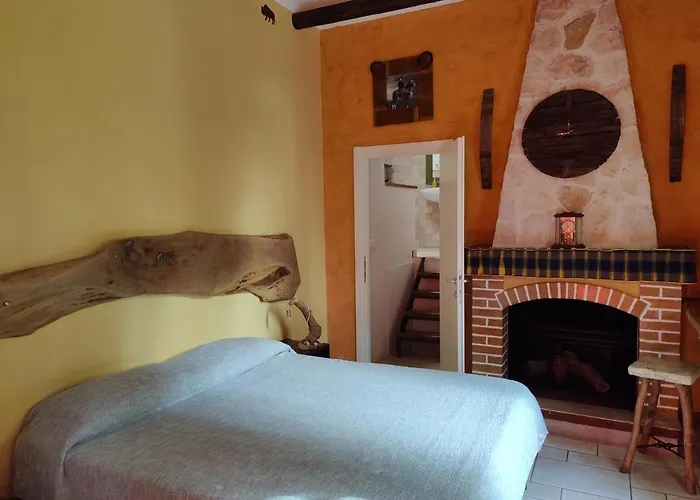 Art Rooms Joyful People Alberobello