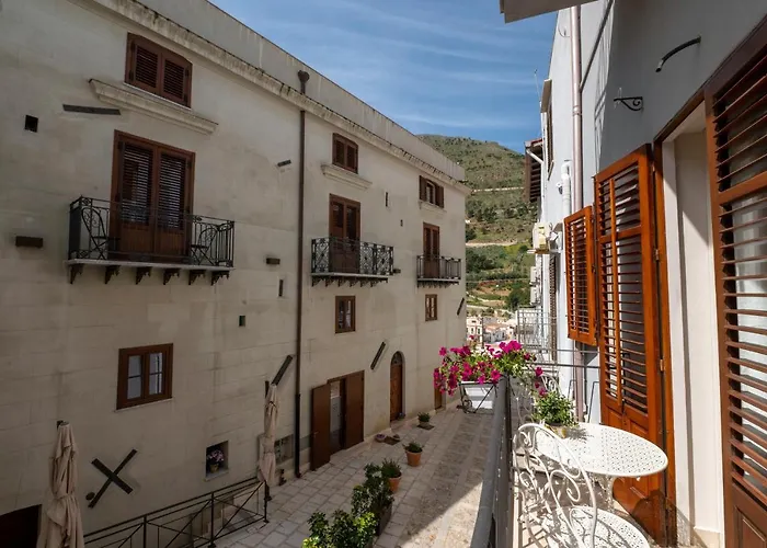 Hotel Domus Federiciana Castellammare del Golfo