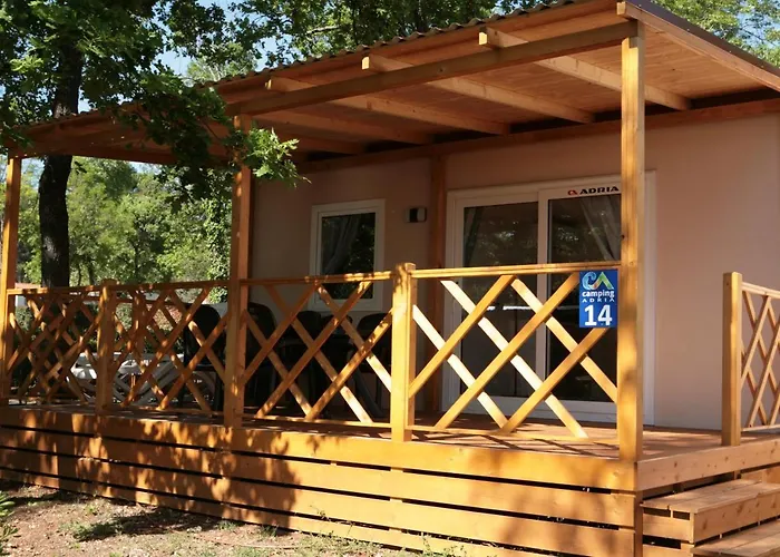 Camping Adria Mobile Homes Lanterna Porec