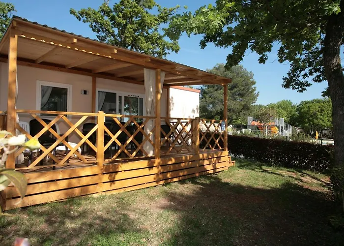 Camping Adria Mobile Homes Lanterna Porec