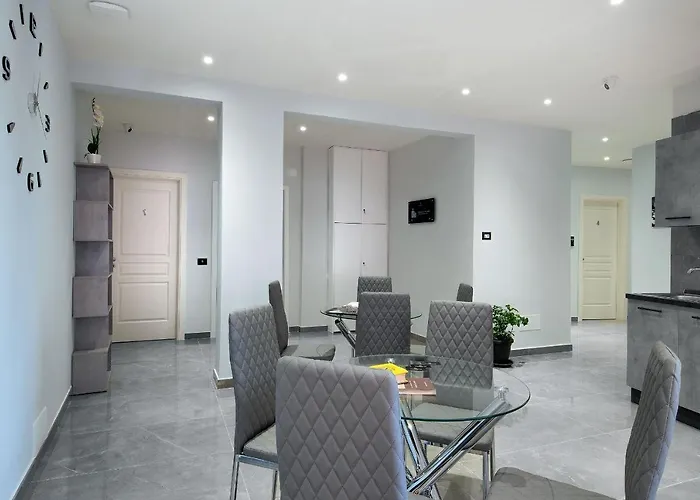 Garibaldi Rooms Portici