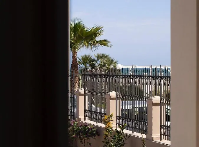 Hotel Dimora NiLu' Margherita Di Savoia