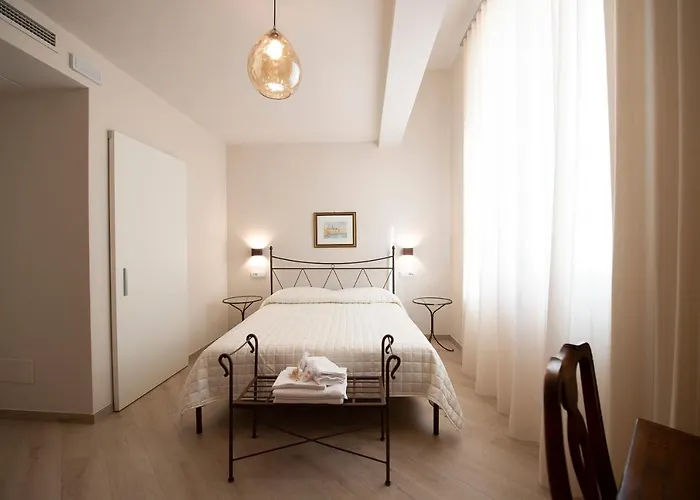 Villino Aliboni - Camere a 2 passi dal mare Marina Di Carrara