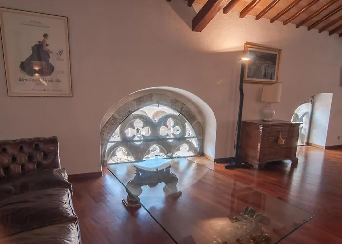 Umbrian Concierge - Duomo Accommodations Perugia