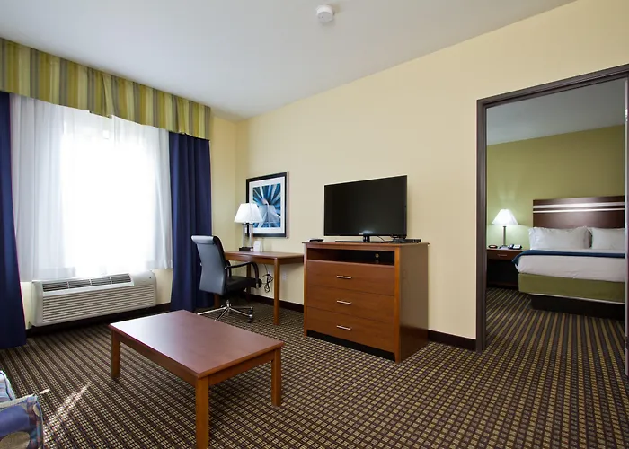 Holiday Inn Express And Suites Denver East Peoria Street By Ihg Montbello