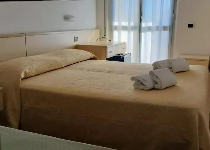 Hotel Holiday Giulianova