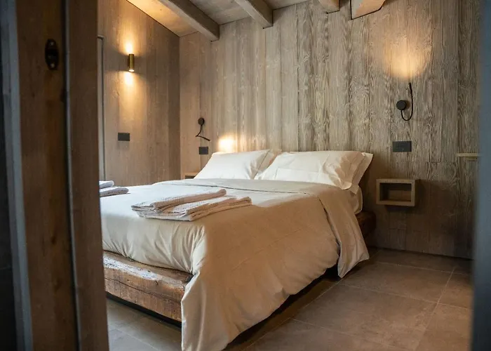 Le Suites De San Campel Rta Ponte Di Legno