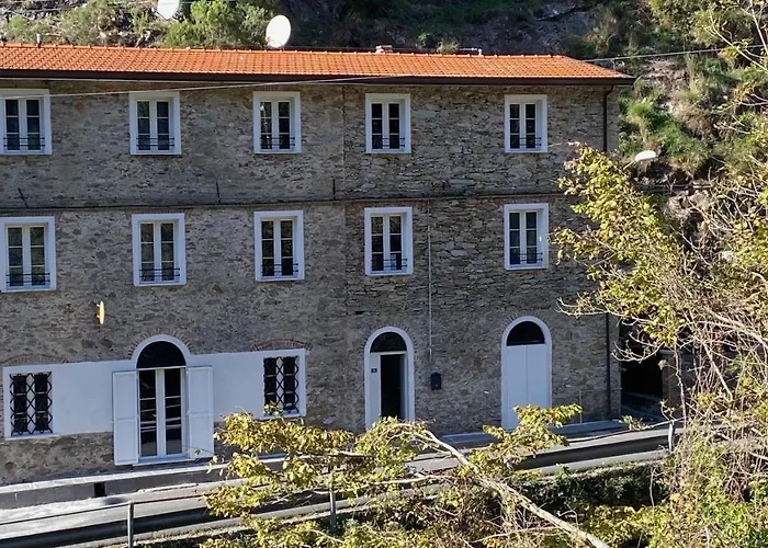 Gronda Via Vandelli Locazioni Turistiche - Private Tourist Rentals Massa (Tuscany)