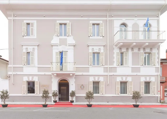Doride Suites Boutique Hotel Marina Di Carrara