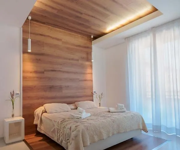 Lumiere Rooms - Eja Sardinia Cagliari