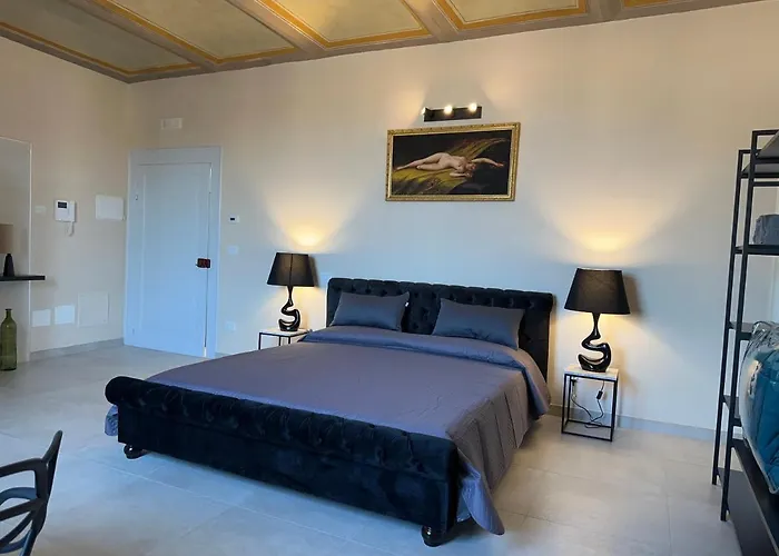 Casa Colonna - Suite Della Torre LʼAquila