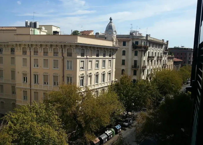 Domus Crescenzio - Guest House Roma