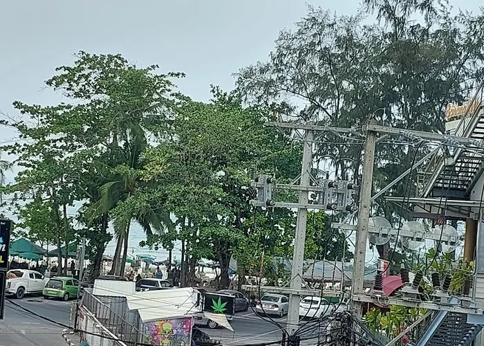 Hotel Cafe De Paris Patong