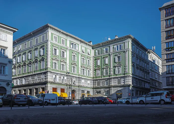 Residence Piazza Giotti 8 Trieste