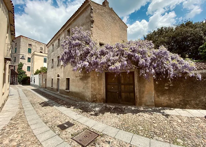 Carrales Guest House Nuoro 