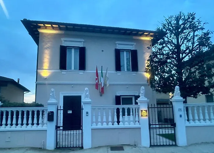 Four Lions Villa Guesthouse Pisa