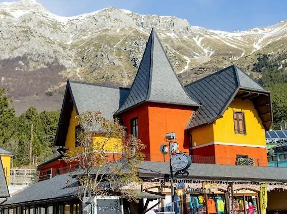 La Villetta Food & Drink Rooms For Rent - No Reception - LʼAquila
