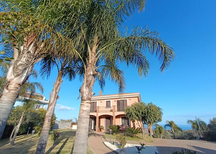 Villa Feluchia Tra Il Mare E Il Vulcano Acireale