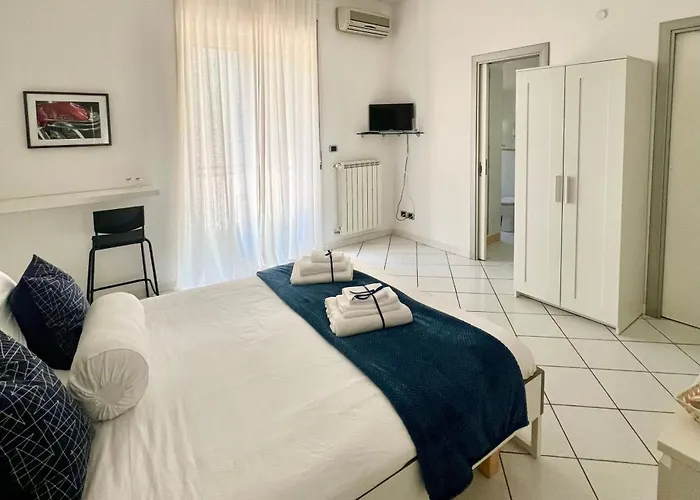 Suite 84 Holiday Home a pochi minuti dalla stazione Salerno