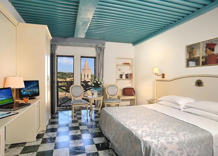 Albergo Hotel Raffaello Urbino