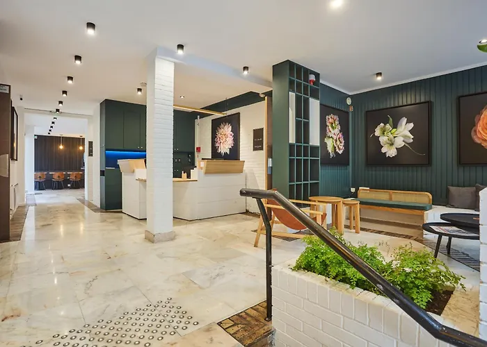 Hotel Beauquartier Montmartre Parigi