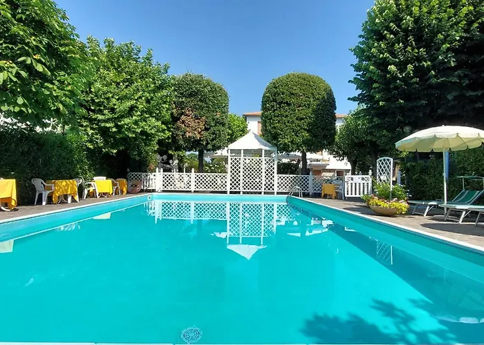 Hotel Garden B&B Marotta