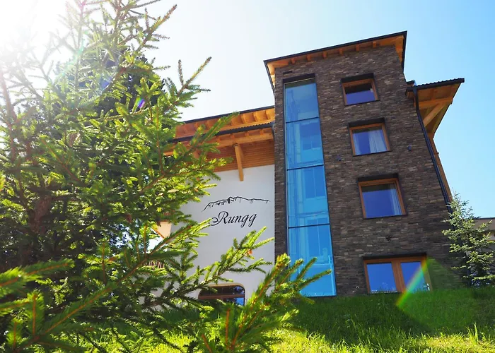 Guesthouse Rungg Badia 
