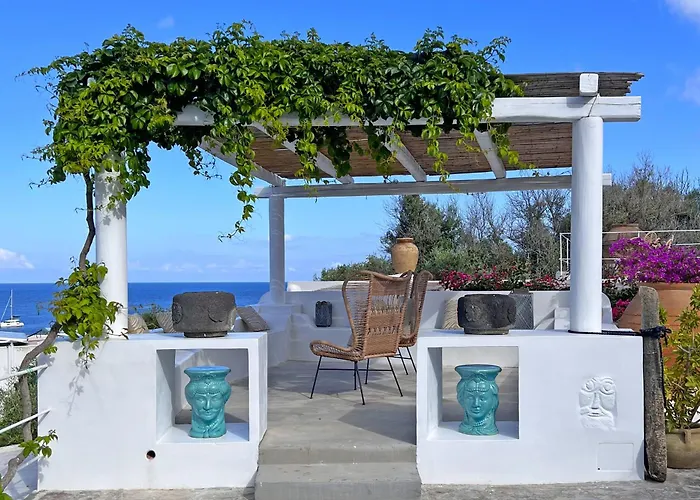 Hotel Dependance La Caletta Panarea