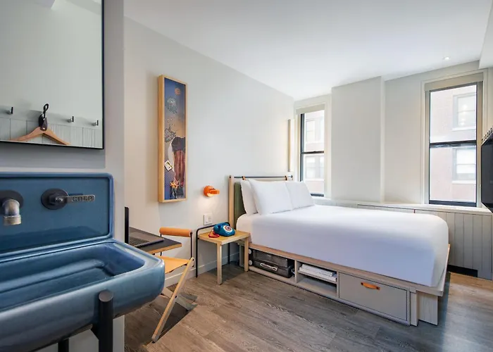 Hotel Moxy Nyc Times Square New York