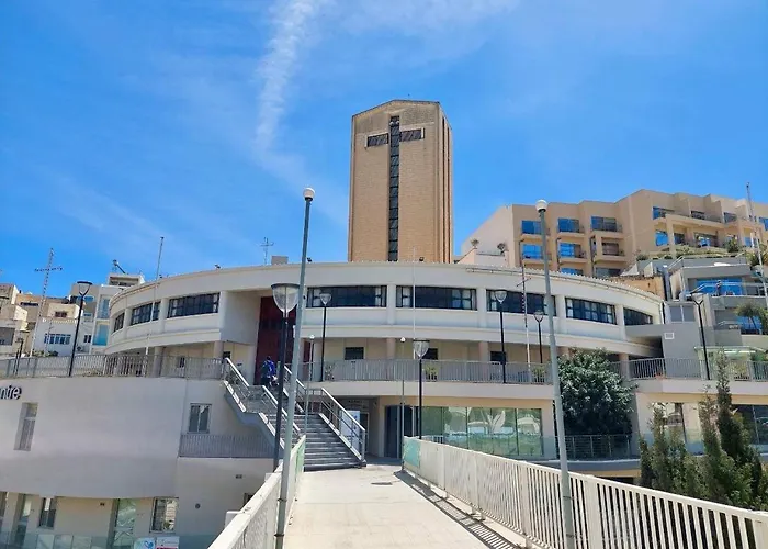 Malta Crown Guesthouse San Giuliano