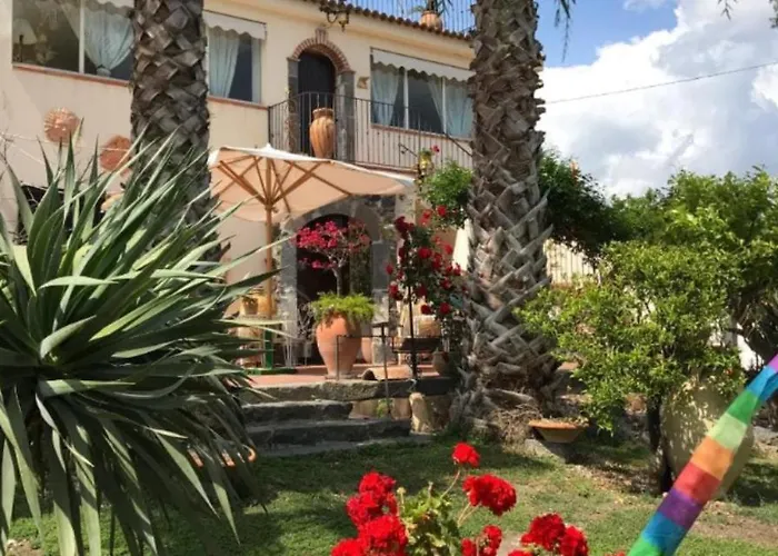 Bed and Breakfast La Capanna di Giuseppe e Maria Taormina