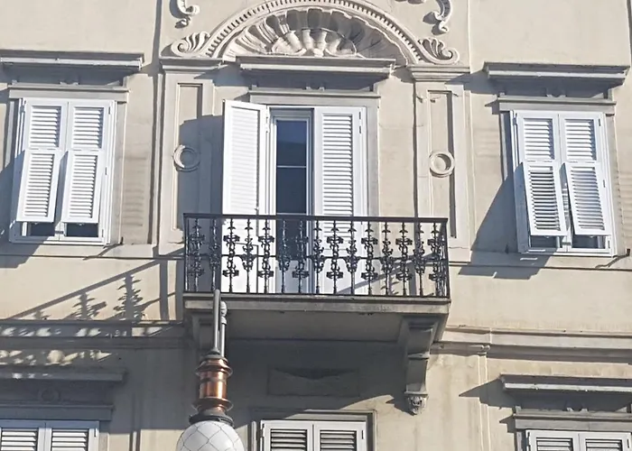 Trieste Center Rooms&Apartments - Fiori di Trieste