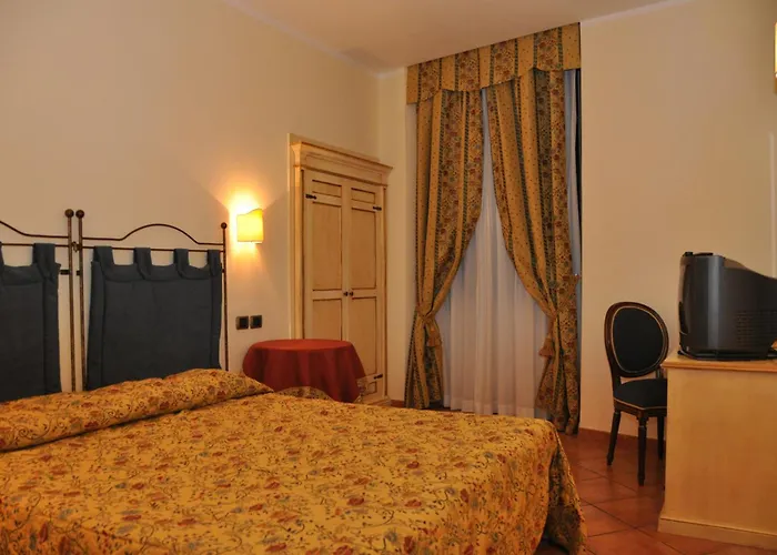 Hotel Urbano V Montefiascone