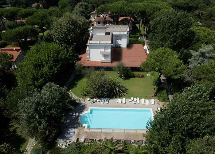 Hotel La Bussola Marina di Massa