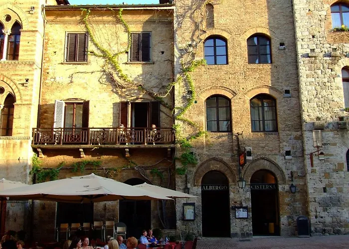 Hotel La Cisterna San Gimignano
