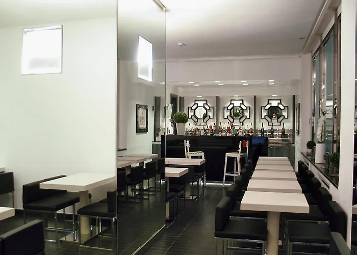 LHP Hotel Napoleon Milano