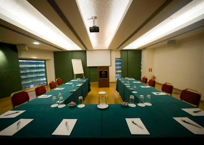 Athinais Hotel Atene