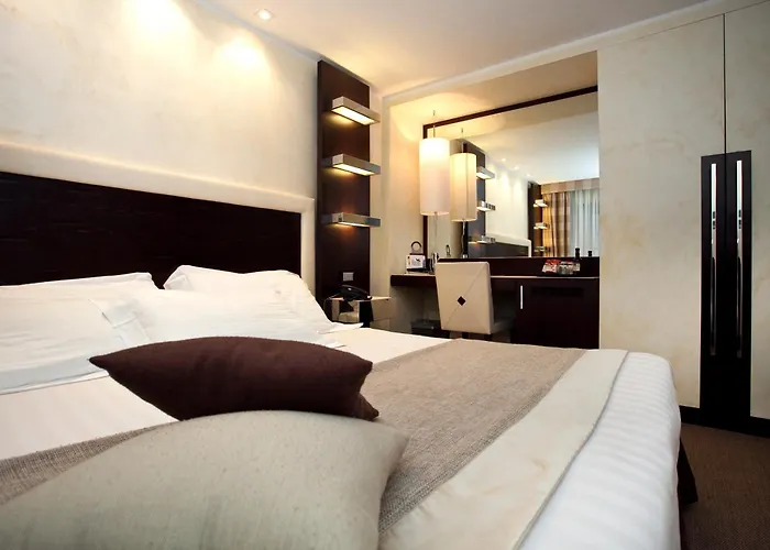 Hotel Les Fleurs Luxury House Roma