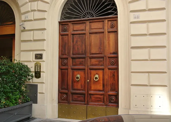 Hotel Le Petit Real Roma