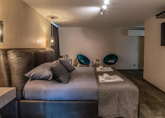 Black And White Suite Roma