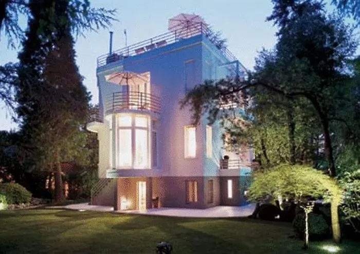 Casa Cuniolo Guest House Tortona