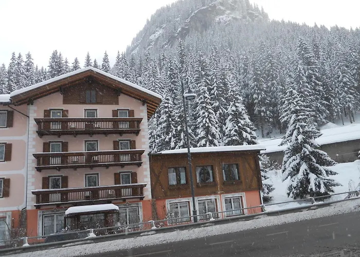 Hotel Villa Agomer Canazei
