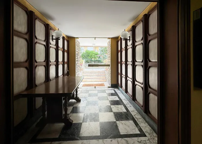 Hotel Casa Febo, in centro con parcheggio privato a 200 mt dal mare Bordighera