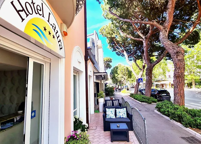 Hotel Laura Cesenatico