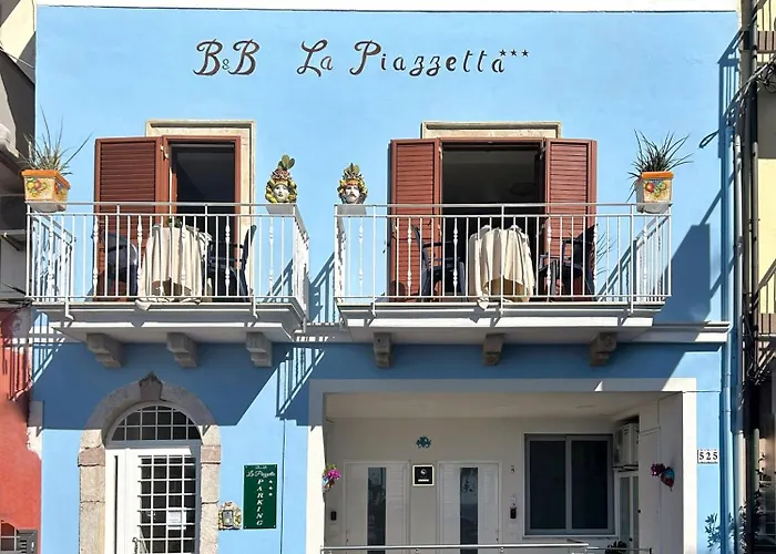 Bed and Breakfast La Piazzetta Giardini Naxos