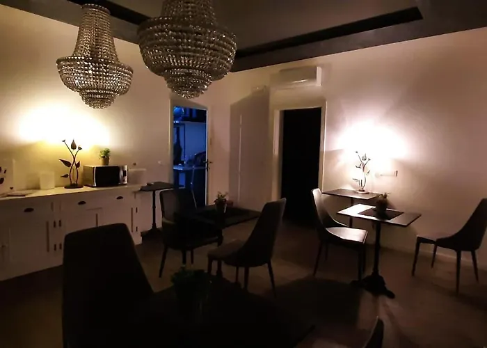 Double A Guest House Mestre